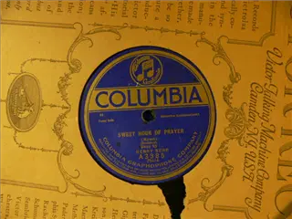 small_columbia a3385 b.webp